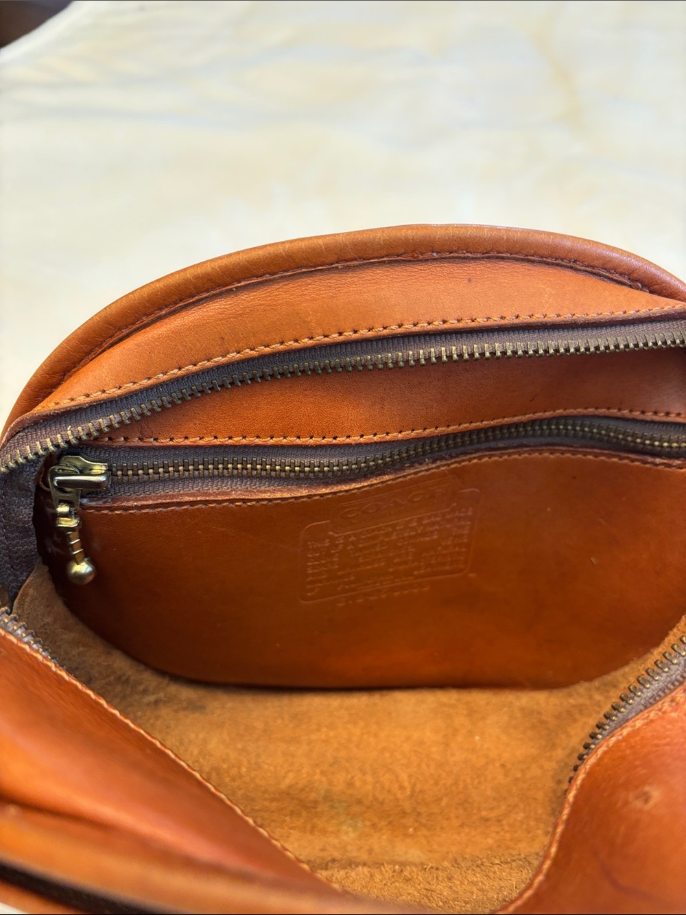 Vintage COACH Canteen Leather Crossbody Bag Chestnut Brown- WOW! - Picture 12 of 15